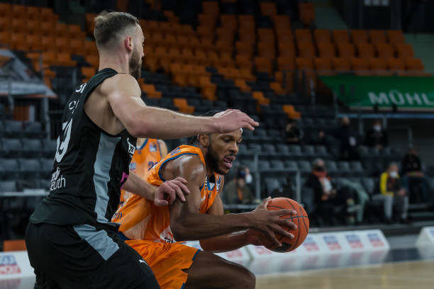 雨果在本次 雨果在本次